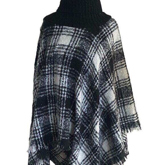 Wonderly sweater cape one size great condition - Picture 1 of 2